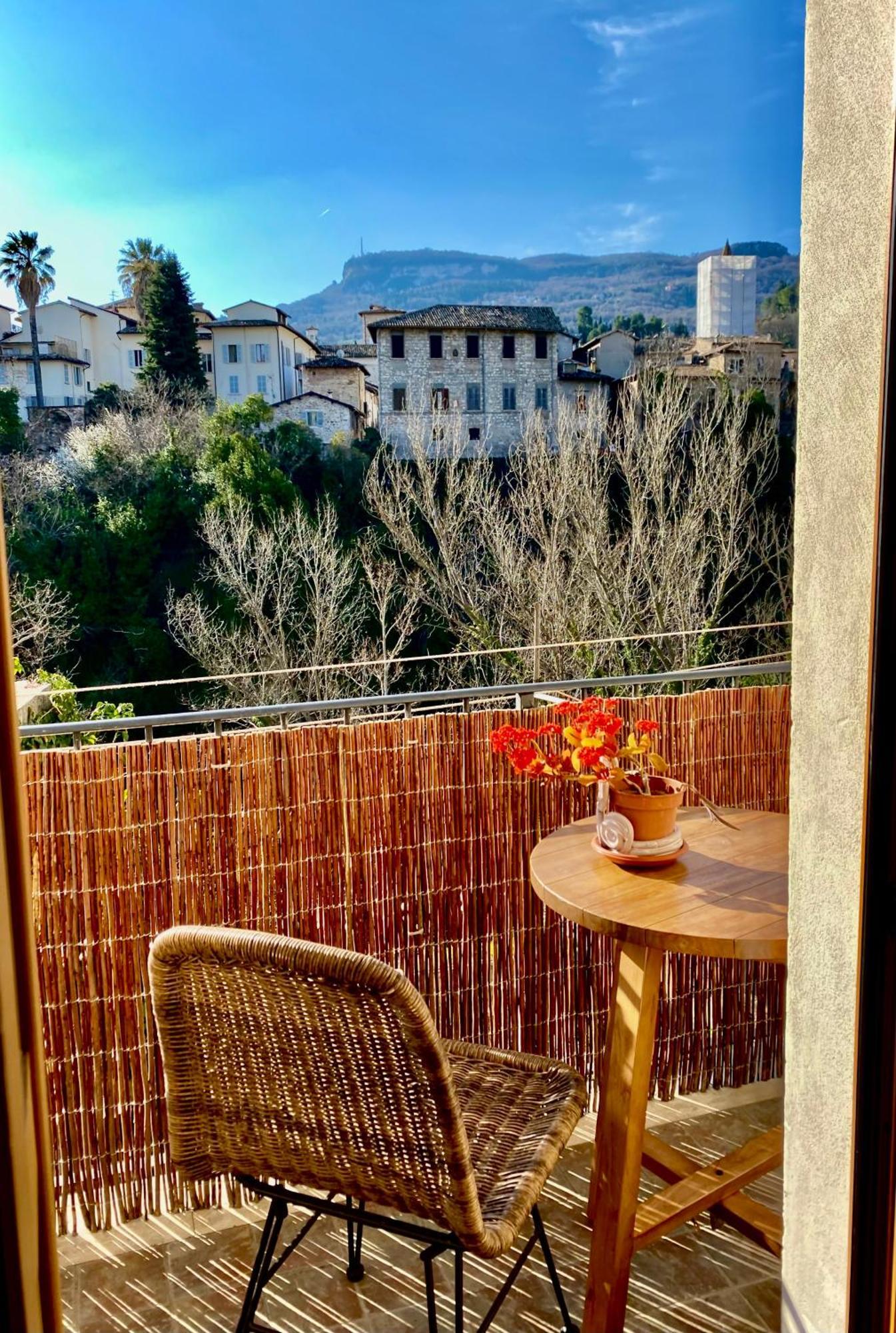 Mini Appartamento "Il Nido Del Picchio" Ascoli Piceno Exterior foto